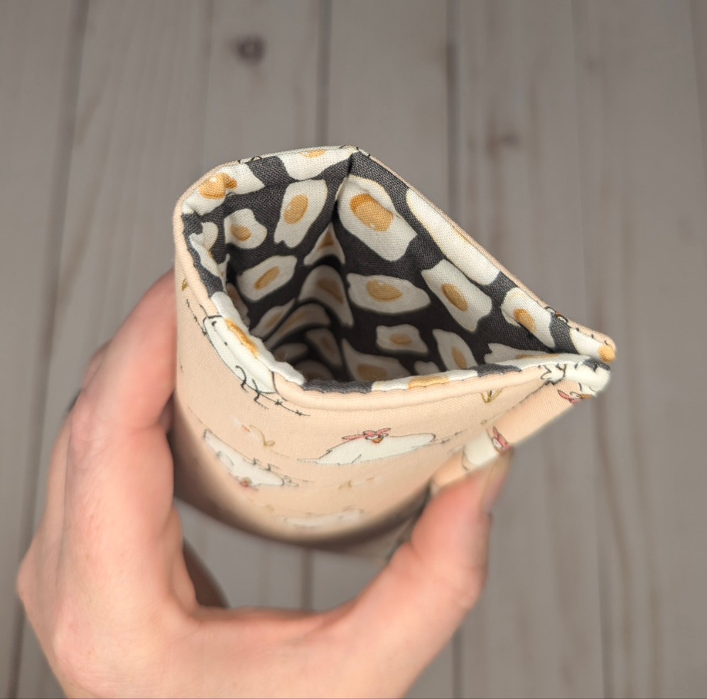 Chicken and Egg Eyeglass holder