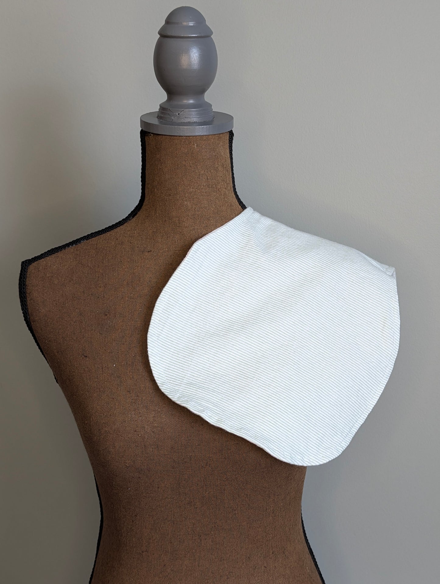 Little Piggy Burp Cloth