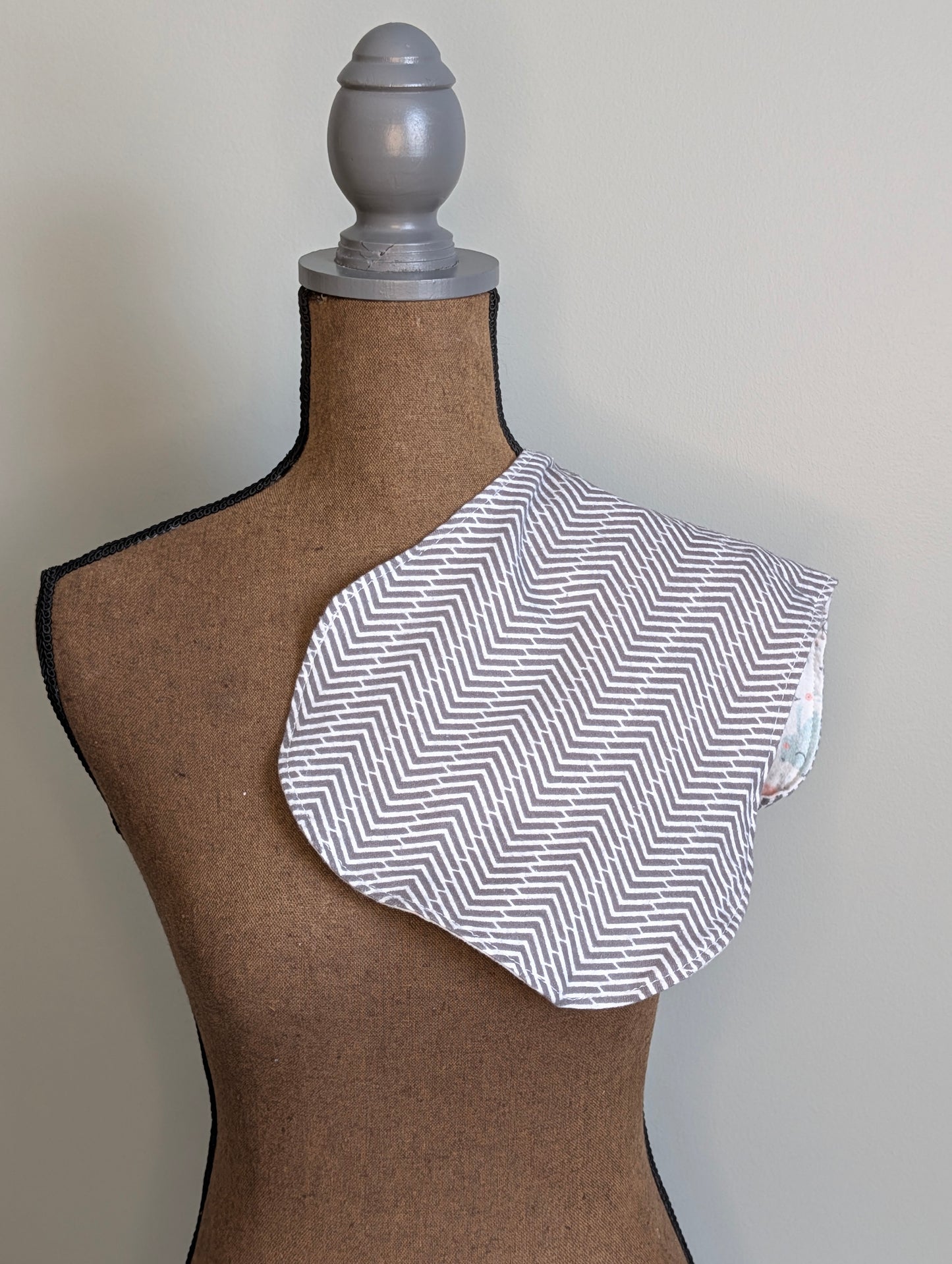 Floral Wildlife Burp Cloth