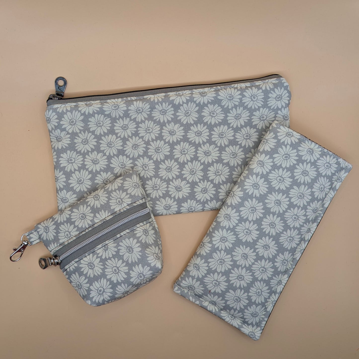 Grey Daisy Clutch Bag