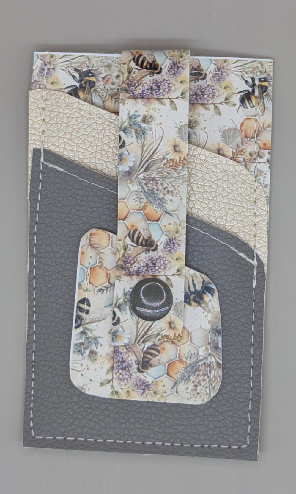 Card wallet /w coin pocket- Pastel Bees