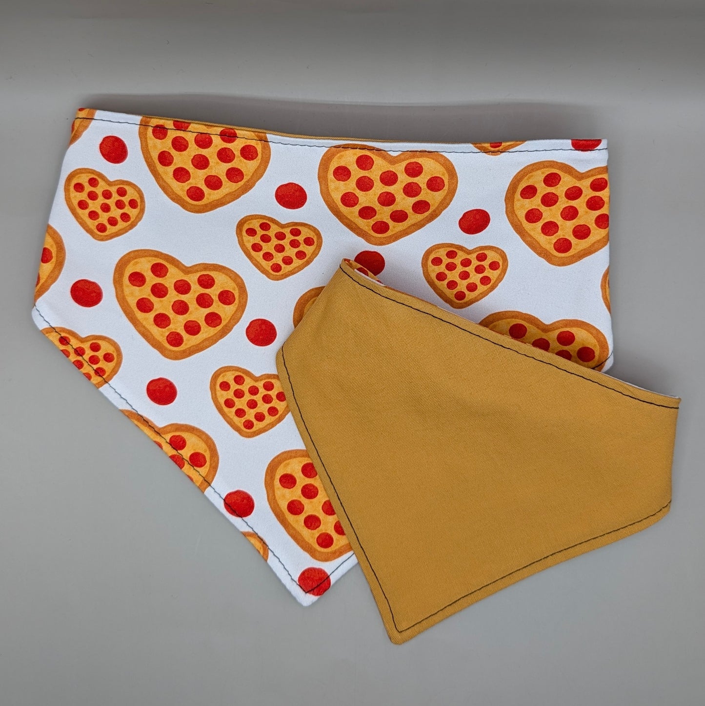 Scrunchie Bandanas (single side)- Pizza my Heart