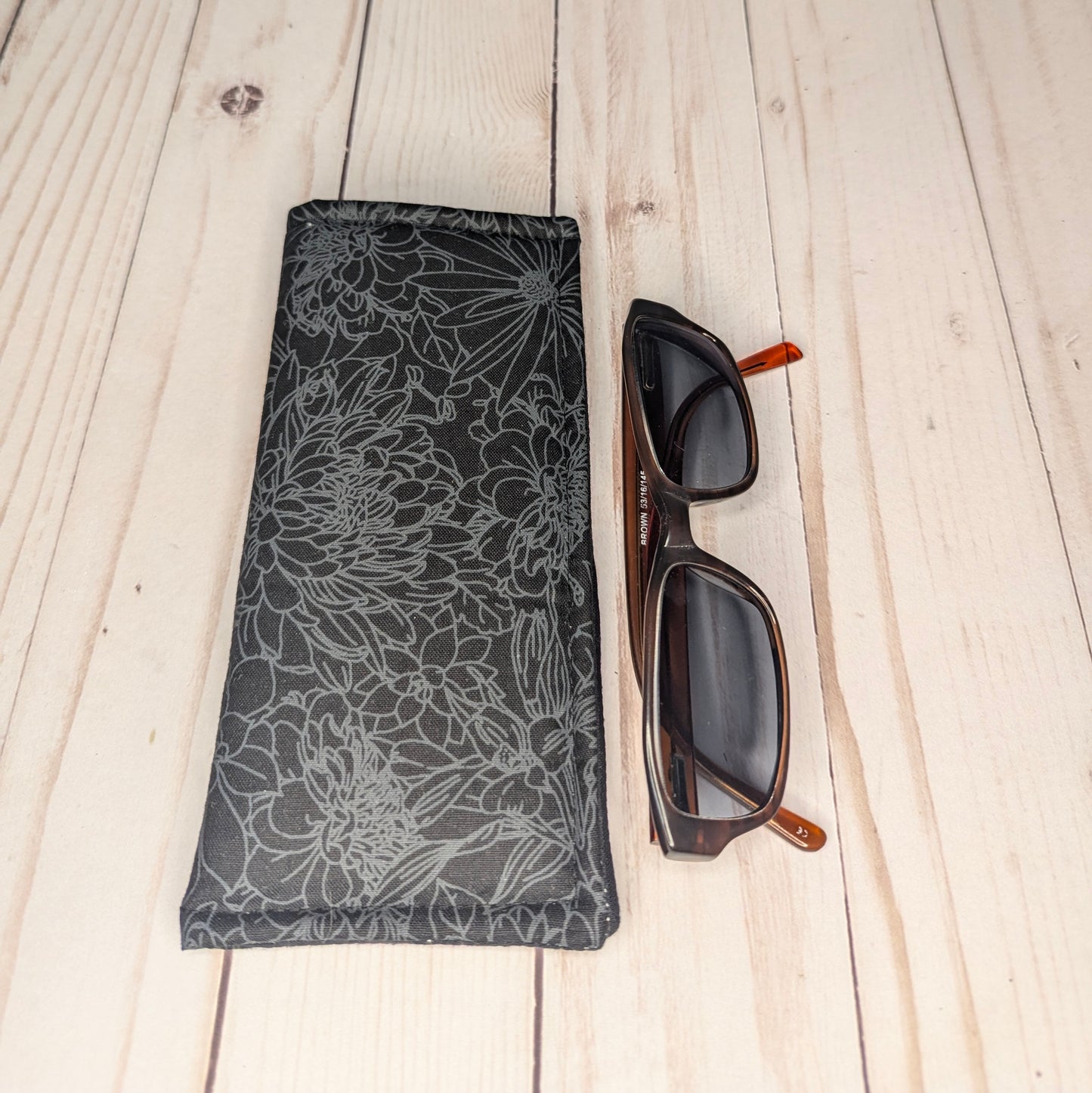 Black/Grey Floral Eyeglass holder