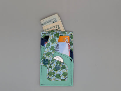 Card wallet /w coin pocket- Frogs
