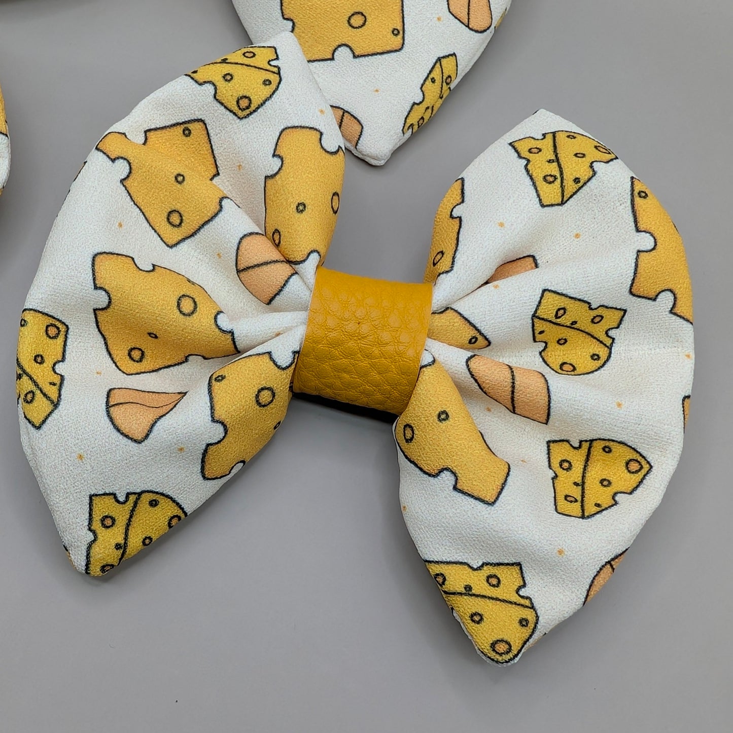 Bellie Bear Bows - Cheese