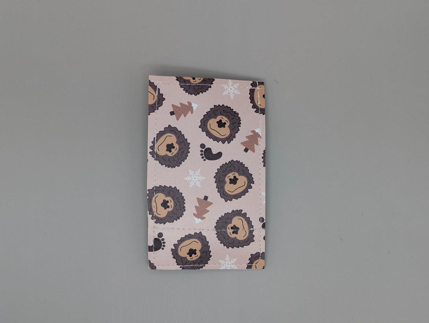 Card wallet /w coin pocket- Cute Bigfoot