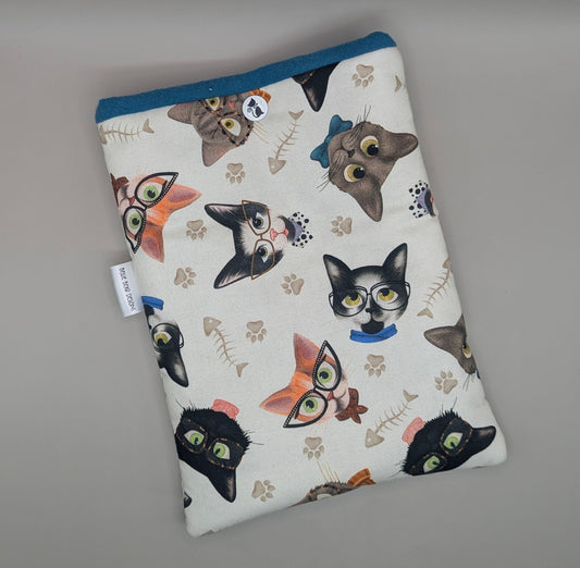 Sophisticated Cat reader sleeve