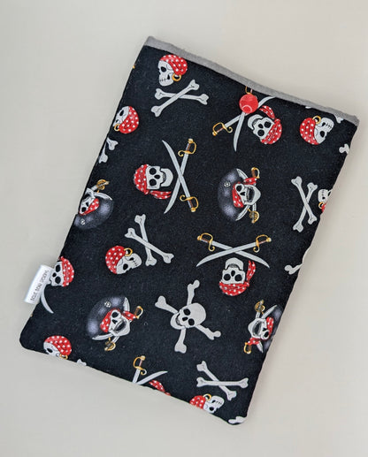 Pirate Skull and Bones reader sleeve