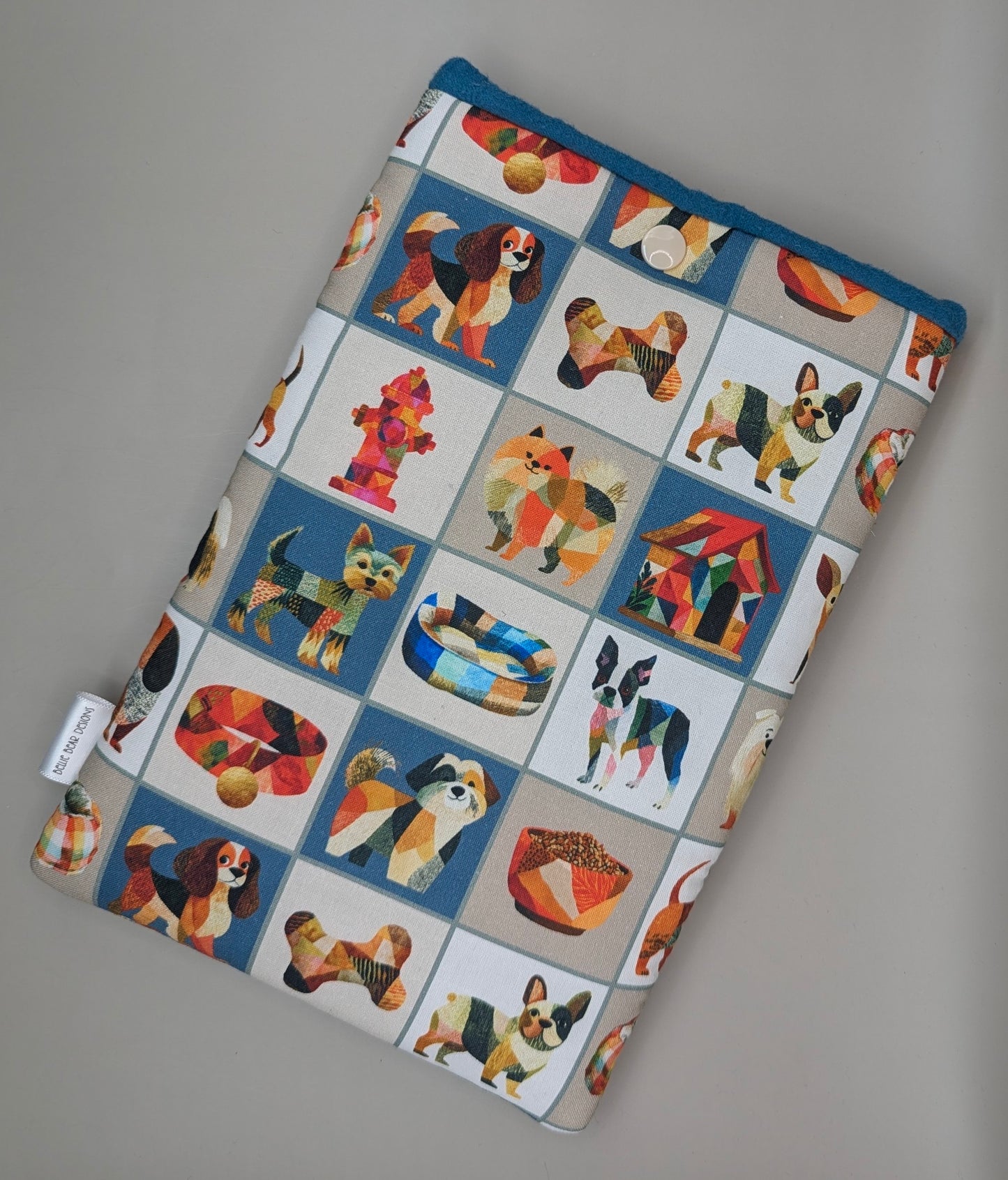 Patchwork Pups reader sleeve