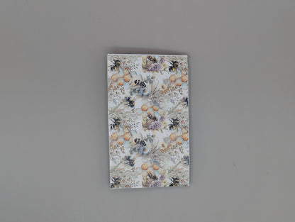 Card wallet /w coin pocket- Pastel Bees