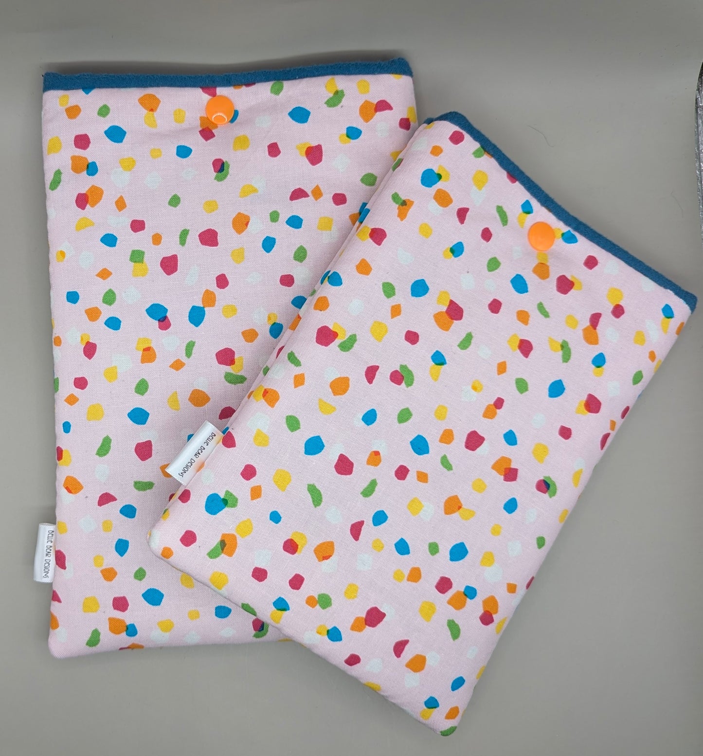 Confetti reader sleeve