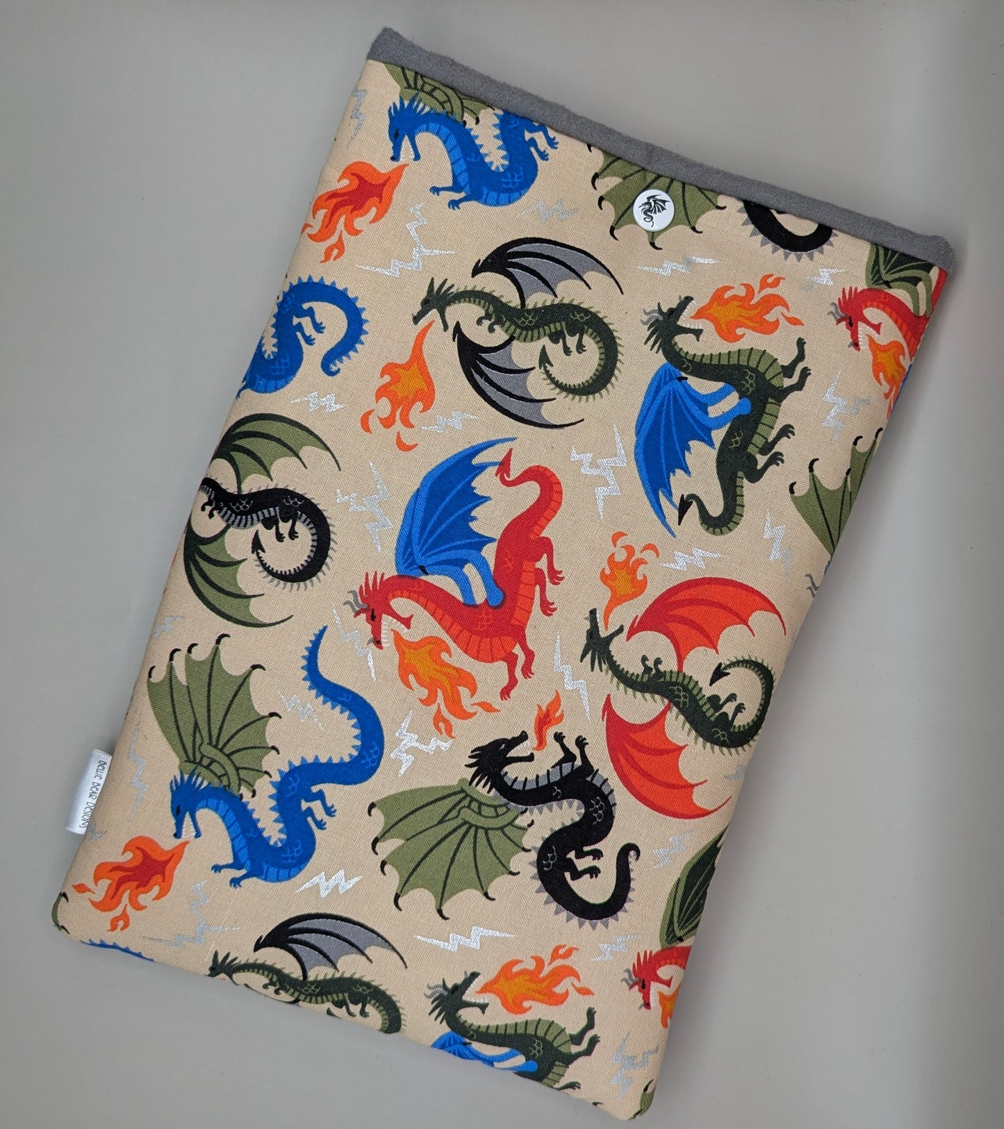 Dragon reader sleeve