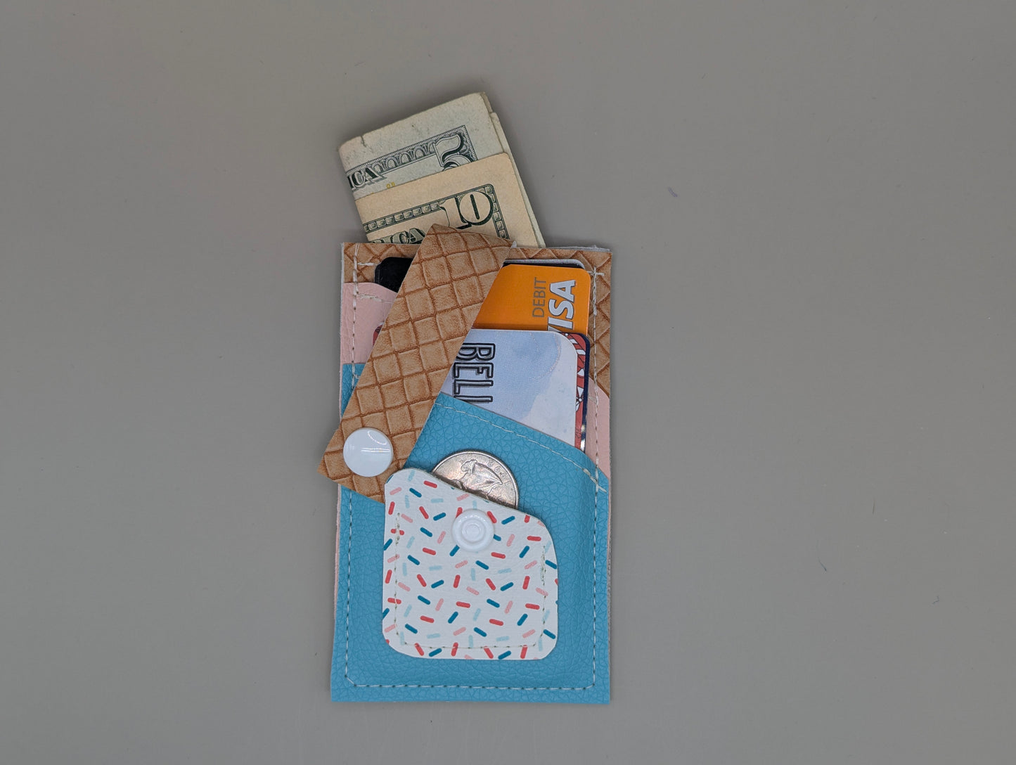Card wallet /w coin pocket- Blue sprinkle cone