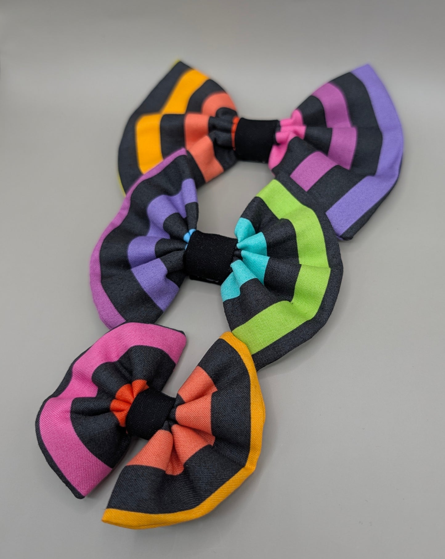 Bellie Bear Bows - Black Rainbow Stripe