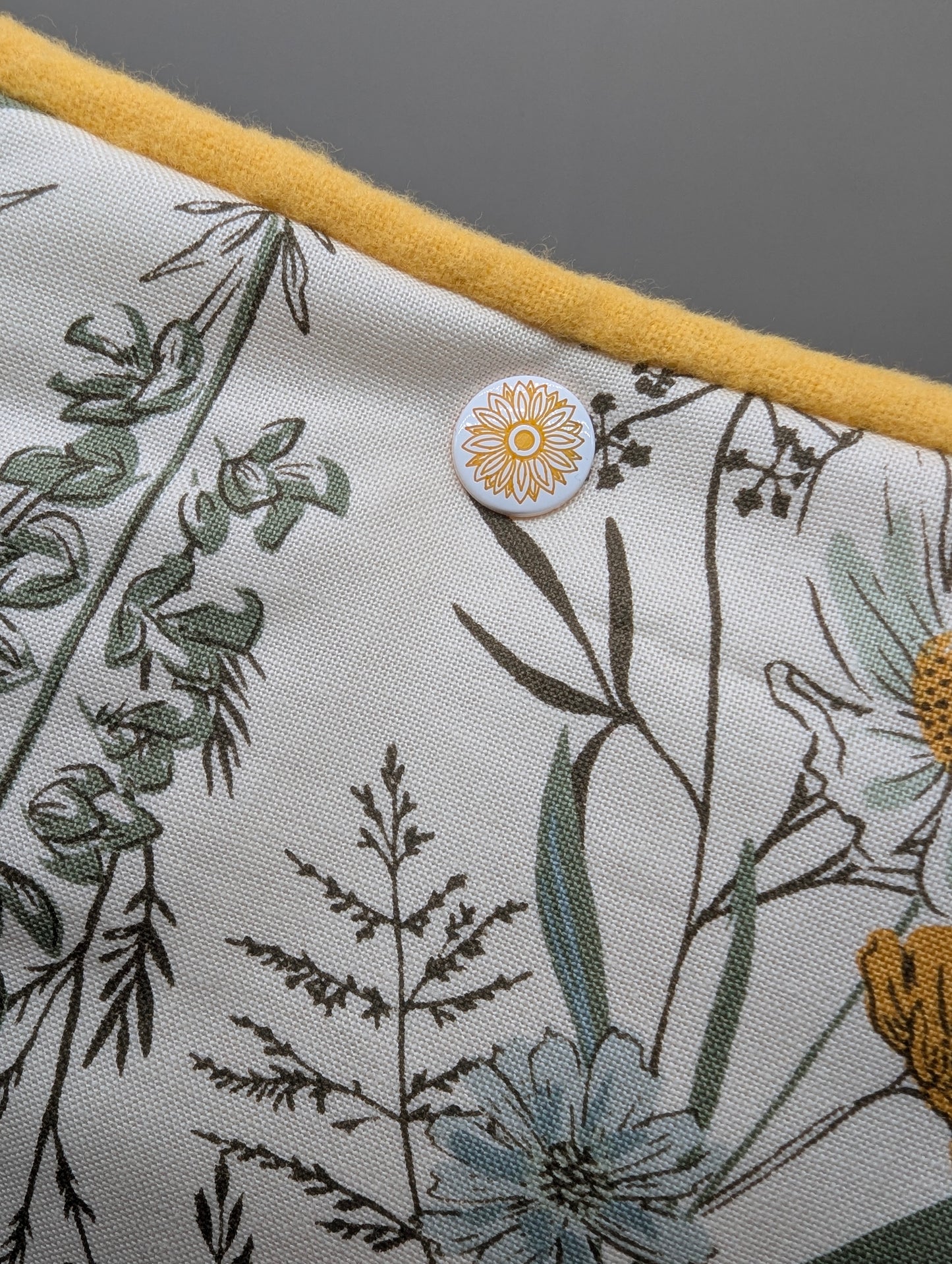 Cream Floral reader sleeve