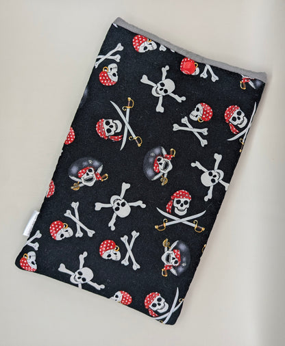 Pirate Skull and Bones reader sleeve
