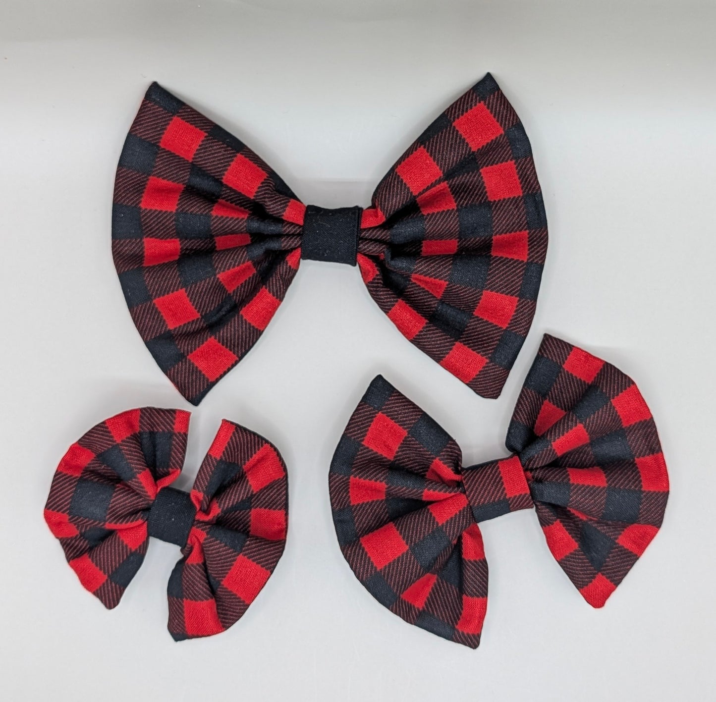 Bellie Bear Bows - Red Flannel (will not restock)