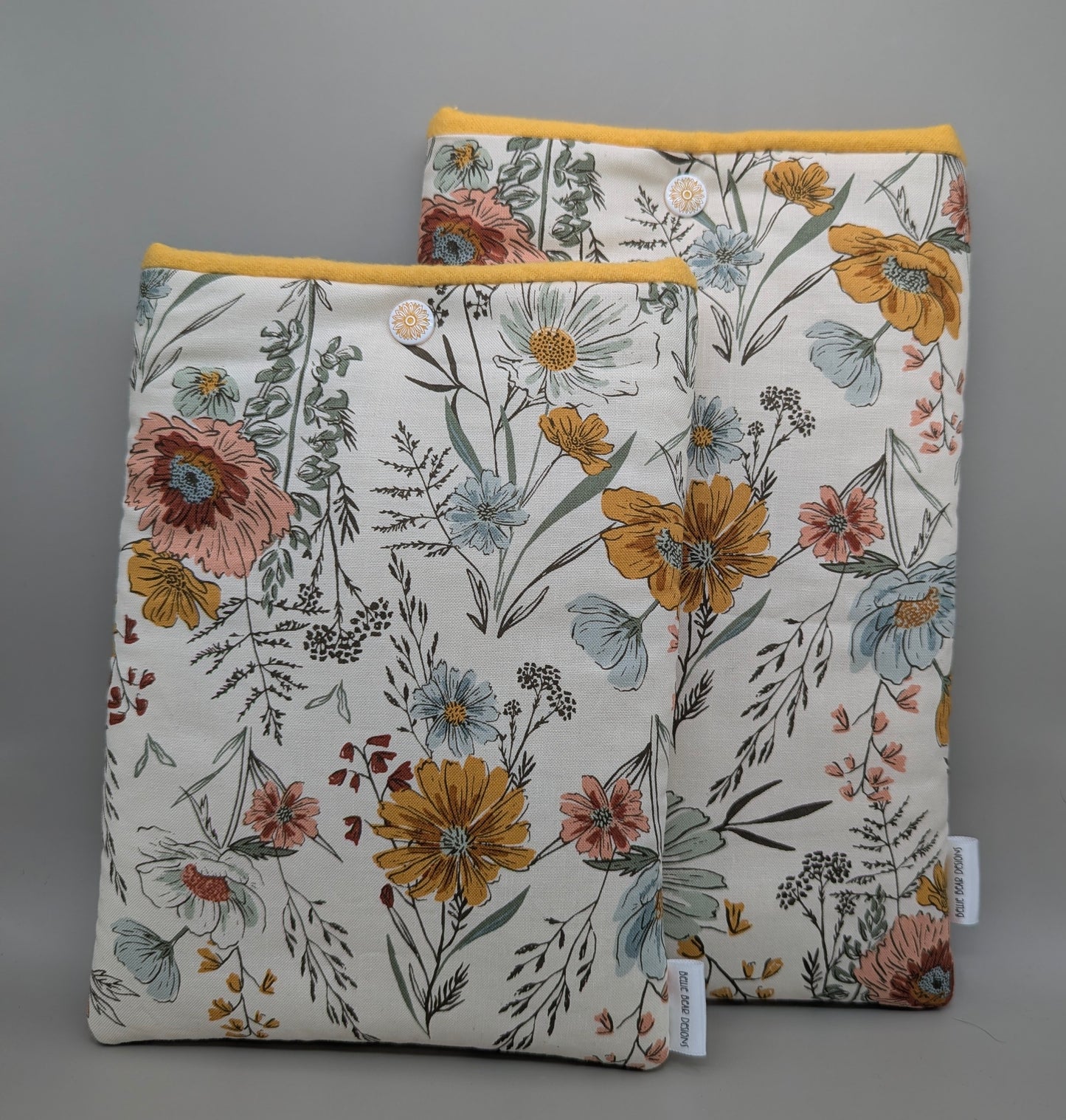 Cream Floral reader sleeve